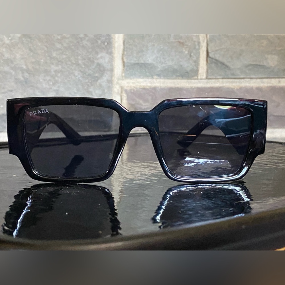 NWT Prada sunglasses,numbered,logo,case/accessories,registration card - Picture 2 of 14